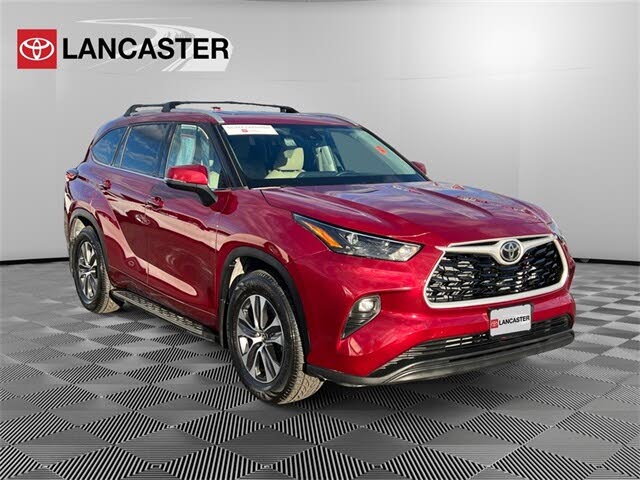 2022 Toyota Highlander XLE FWD