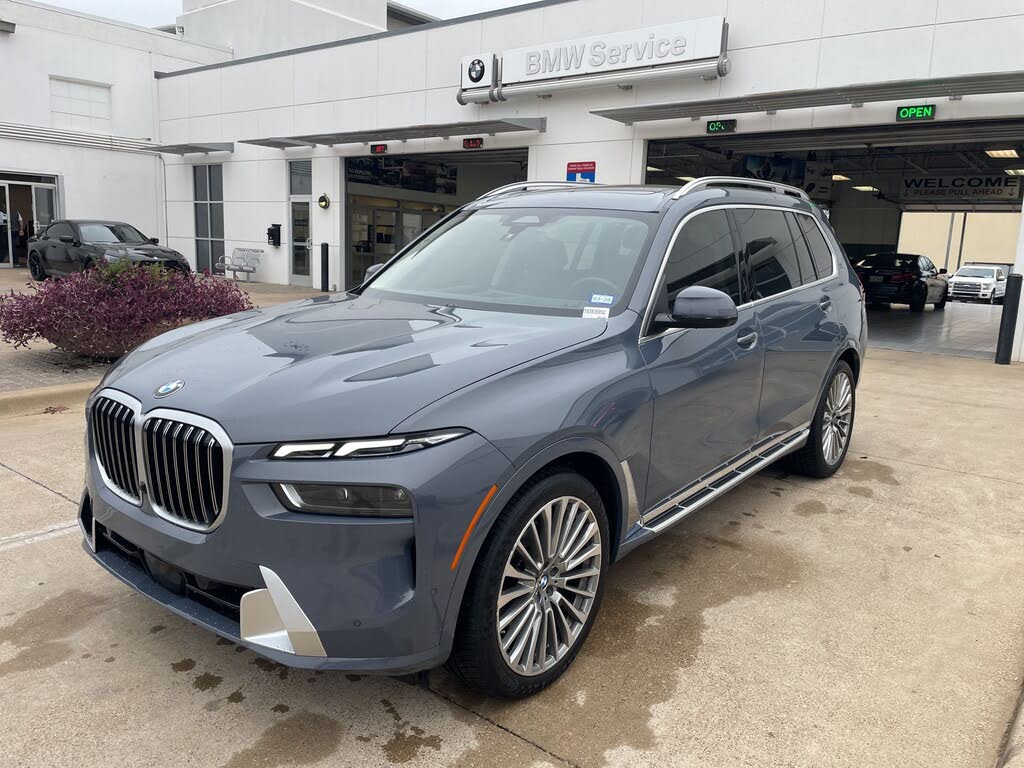 2023 BMW X7 xDrive40i AWD