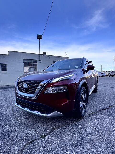 2023 Nissan Rogue Platinum FWD