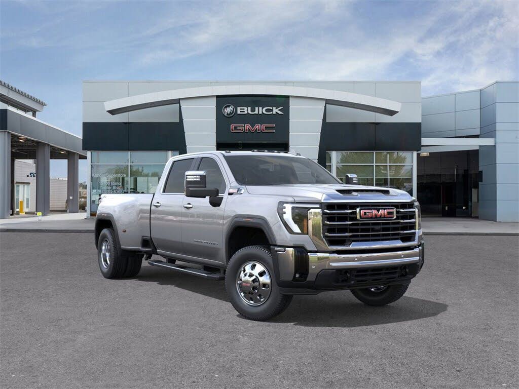 2026 GMC Sierra 3500HD SLT Crew Cab 4WD