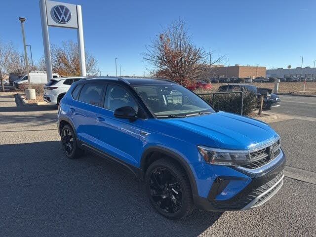 2024 Volkswagen Taos SE 4Motion