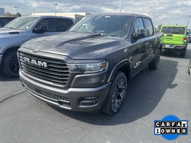 2025 RAM 1500 Laramie Crew Cab 4WD