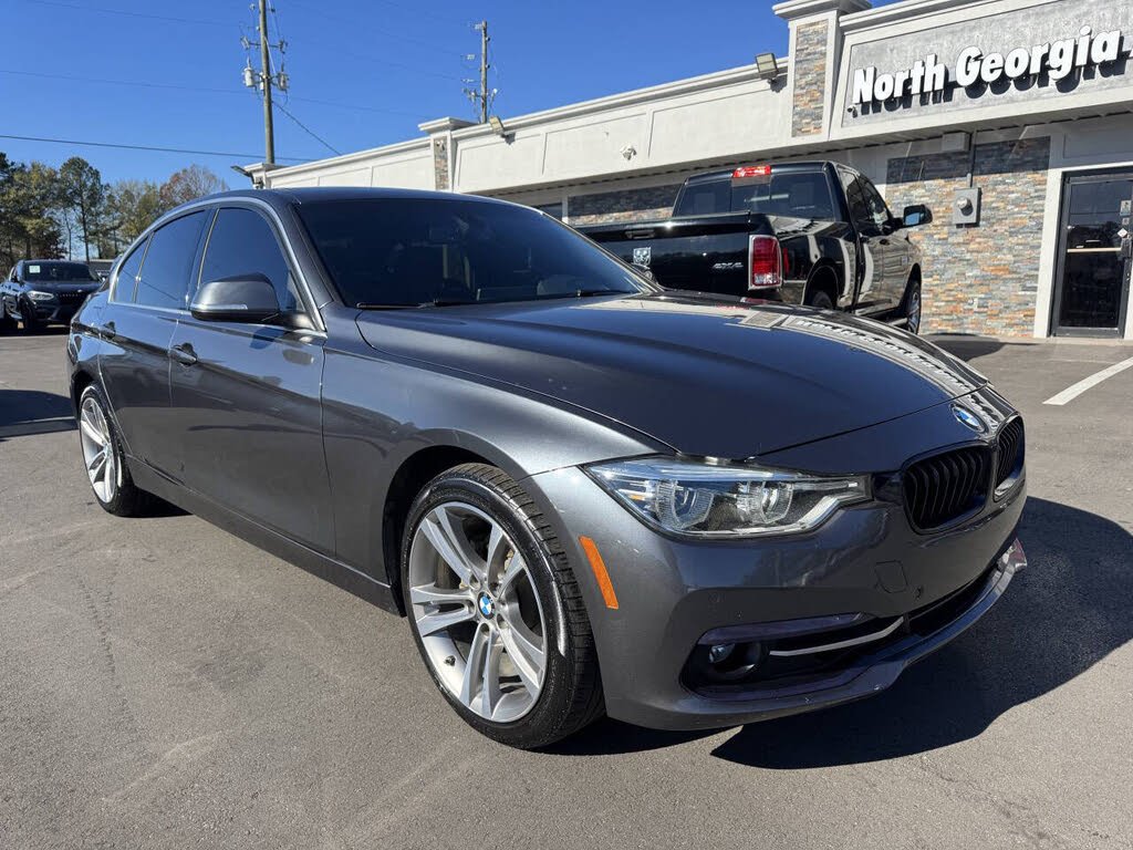 2017 BMW 3 Series 330i Sedan RWD