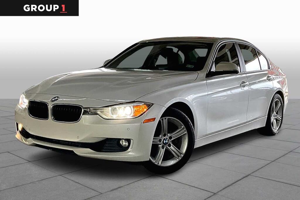 2014 BMW 3 Series 328i Sedan RWD
