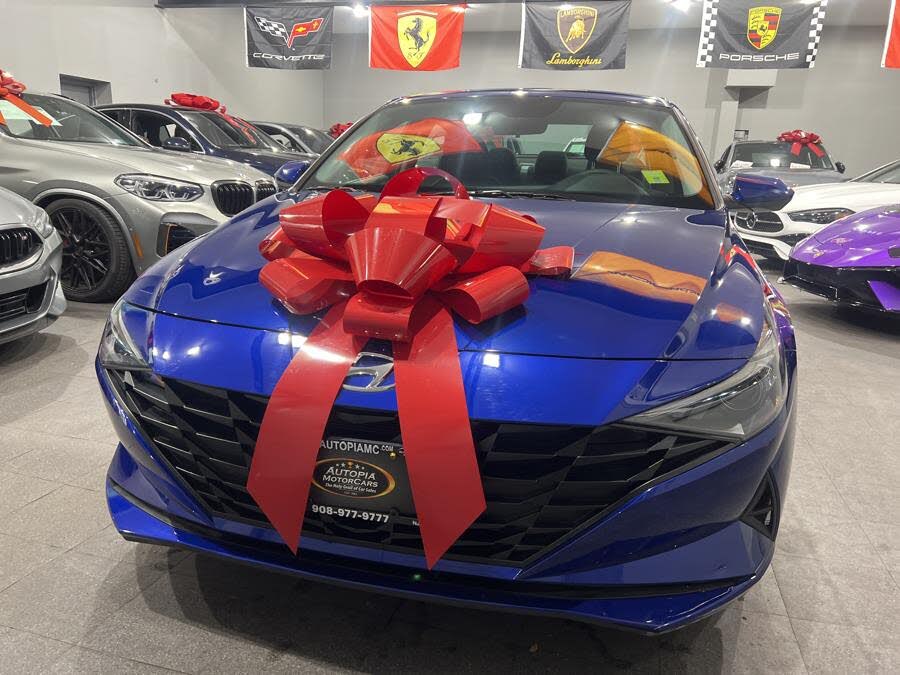 2023 Hyundai Elantra SEL FWD