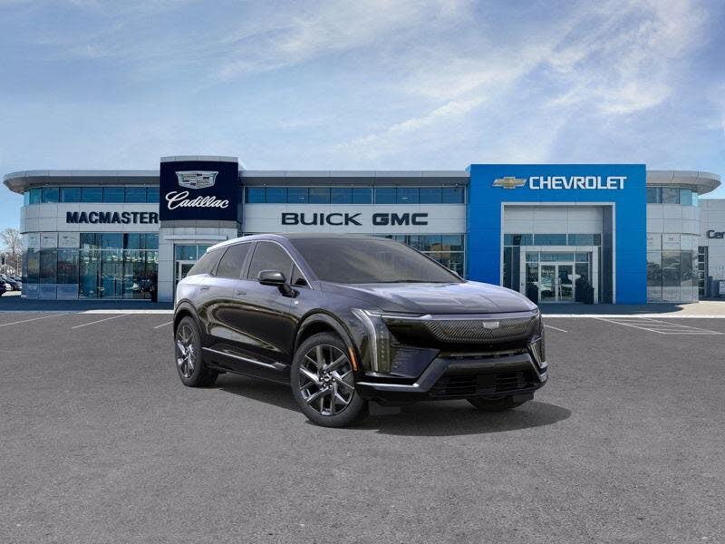 2026 Cadillac OPTIQ Luxury AWD