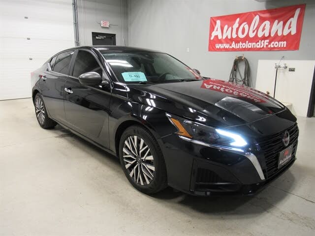 2024 Nissan Altima 2.5 SV FWD