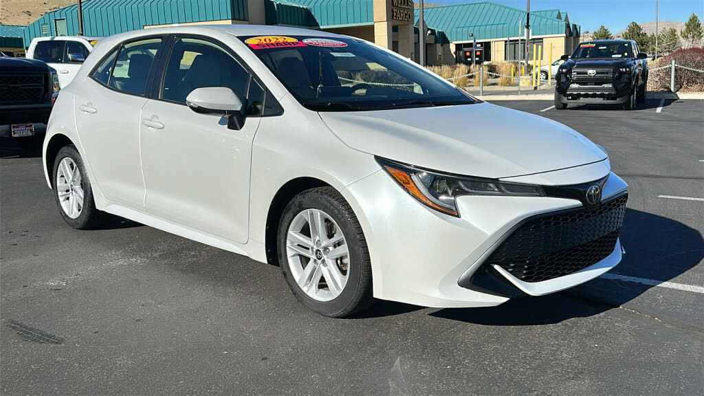2022 Toyota Corolla Hatchback SE FWD