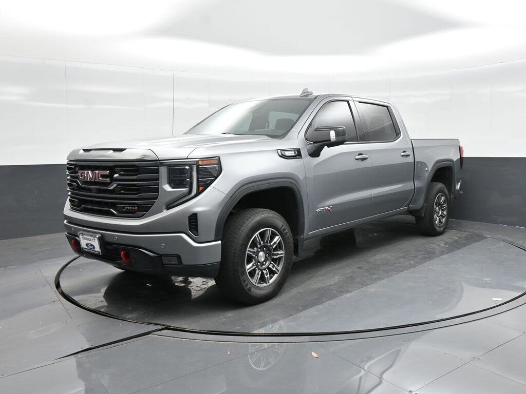2024 GMC Sierra 1500 AT4 Crew Cab 4WD