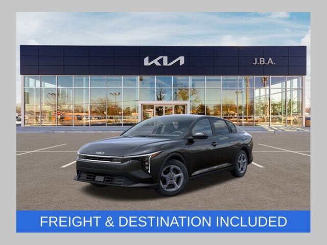 2025 Kia K4 LXS FWD
