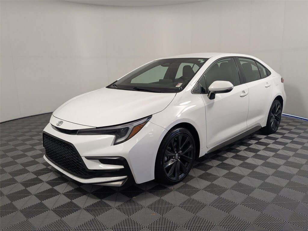 2023 Toyota Corolla SE FWD