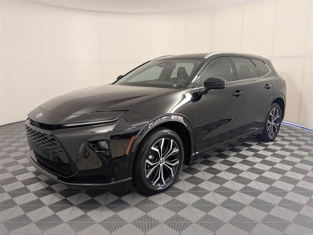 2025 Toyota Crown Signia XLE AWD