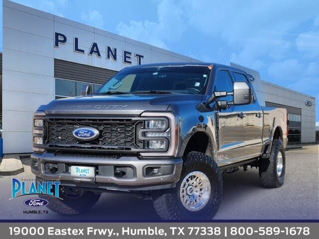 2023 Ford F-250 Super Duty Lariat Crew Cab 4WD
