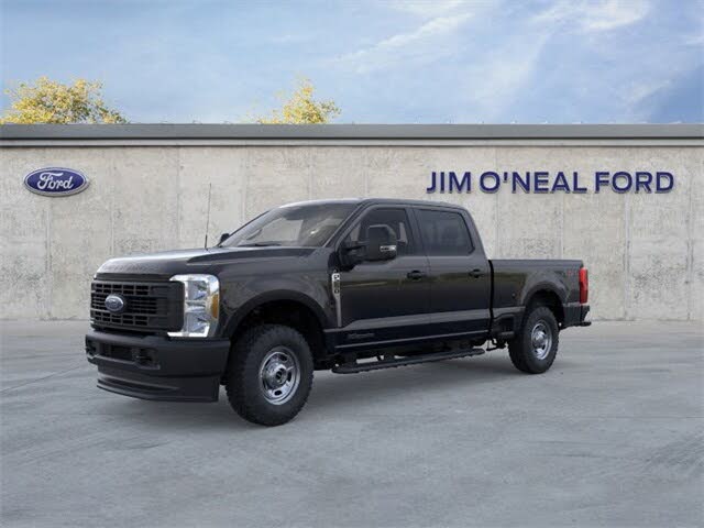 2025 Ford F-250 Super Duty XL Crew Cab 4WD