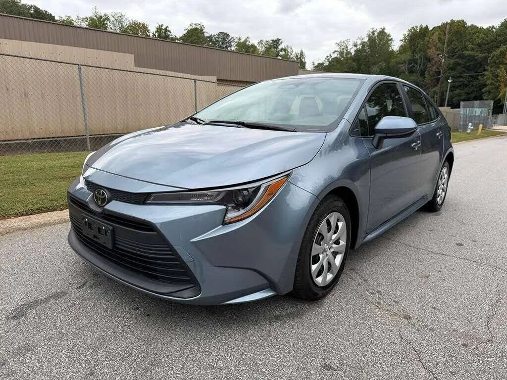 2025 Toyota Corolla LE FWD