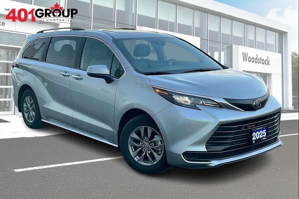 2025 Toyota Sienna XLE 8-Passenger FWD