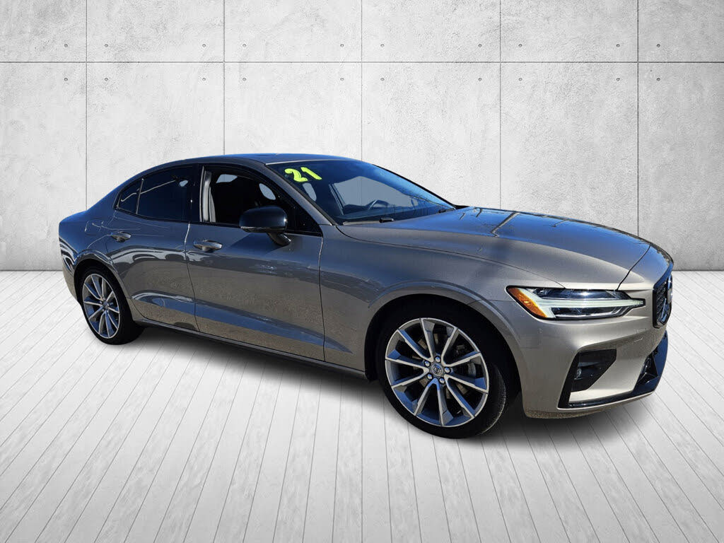 2021 Volvo S60 T5 Momentum FWD