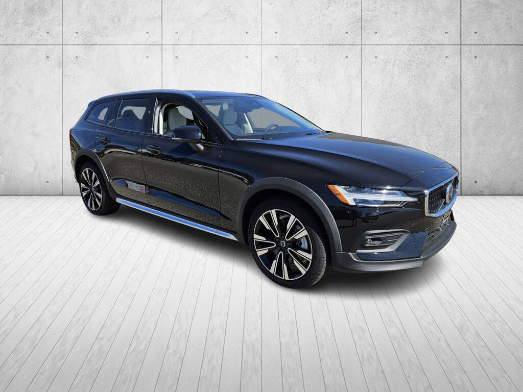 2025 Volvo V60 Cross Country B5 Ultra AWD