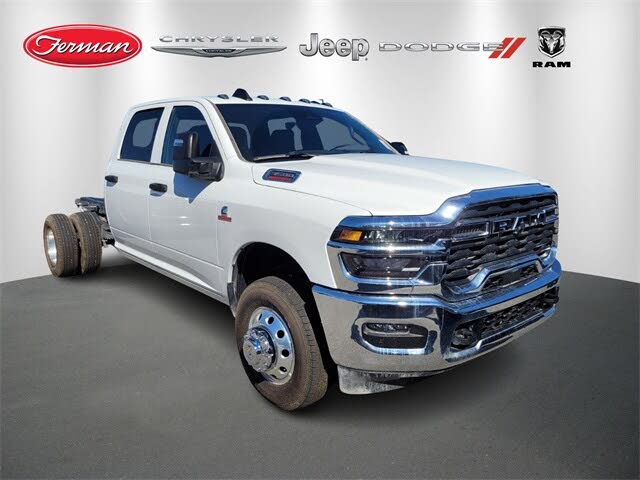 2026 RAM 3500 Chassis Tradesman Crew Cab LB DRW 4WD