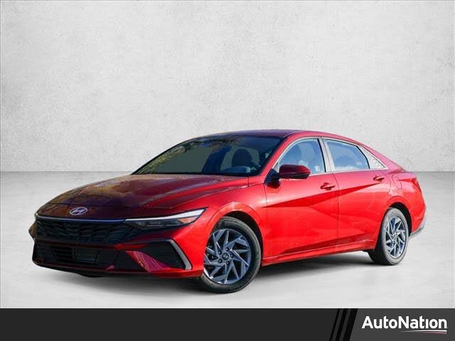 2024 Hyundai Elantra SEL FWD