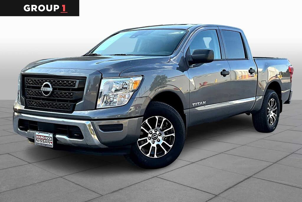 2024 Nissan Titan SV Crew Cab 4WD