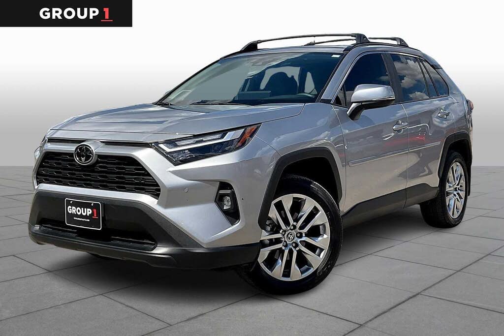 2025 Toyota RAV4 XLE Premium FWD