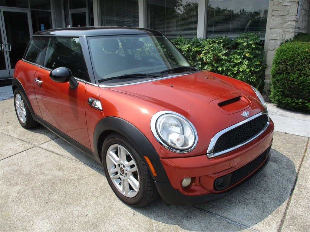 2013 MINI Cooper S Hatchback FWD