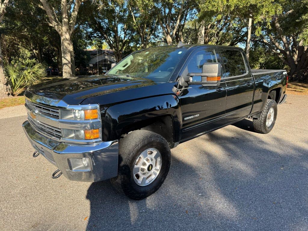 2017 Chevrolet Silverado 2500HD LT Crew Cab 4WD