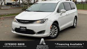 Chrysler Pacifica Touring Plus FWD