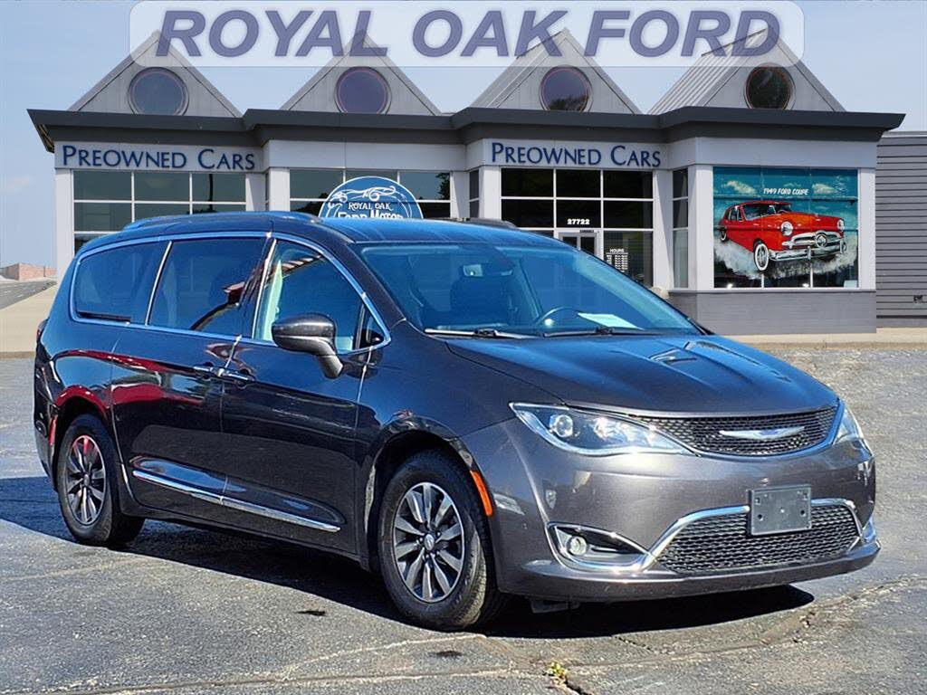 2020 Chrysler Pacifica Touring L Plus FWD