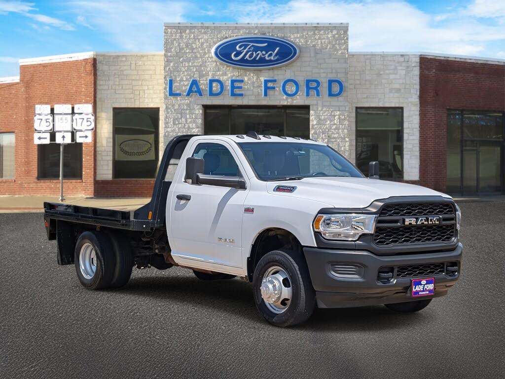 2022 RAM 3500 Chassis Tradesman Regular Cab DRW RWD