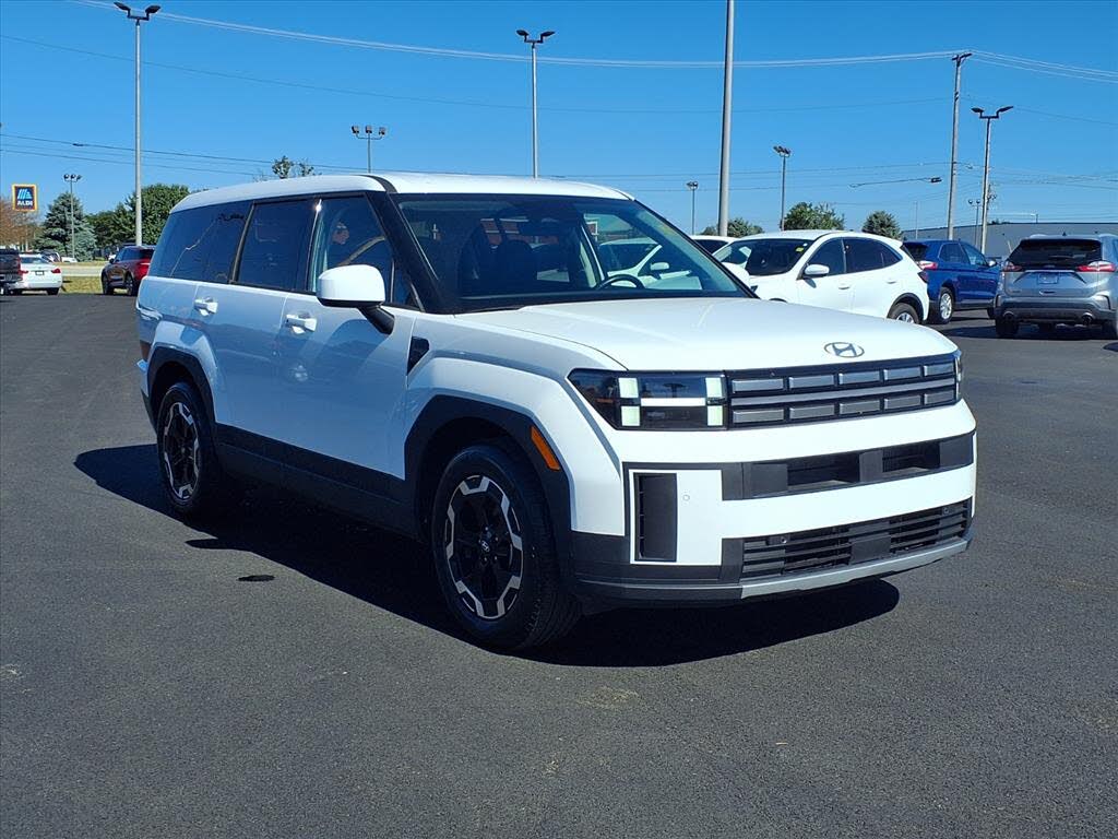 2025 Hyundai Santa Fe SE FWD