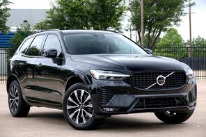 Volvo XC60 B5 Plus Dark Theme AWD
