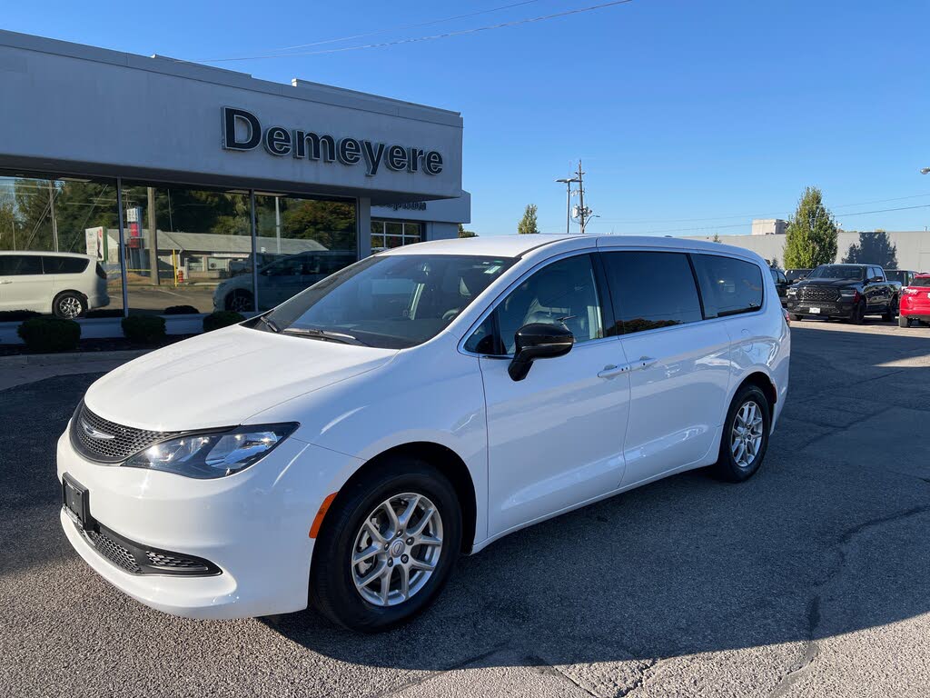 2025 Chrysler Grand Caravan SXT FWD