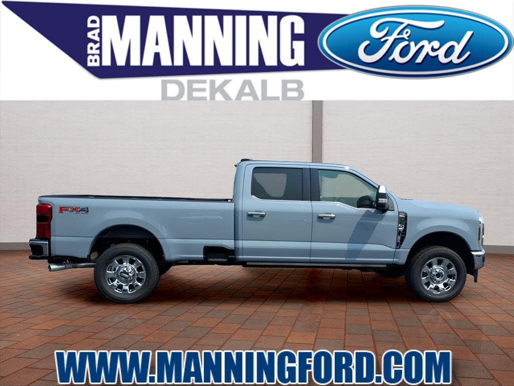 2025 Ford F-350 Super Duty Lariat Crew Cab 4WD