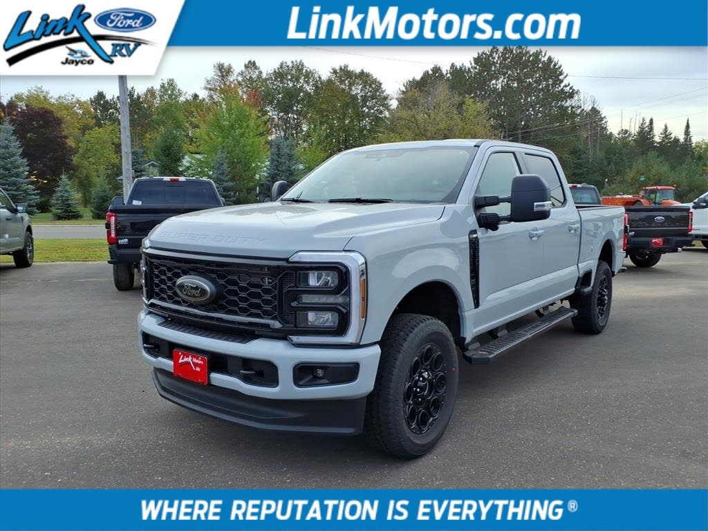 2026 Ford F-350 Super Duty XL Crew Cab 4WD