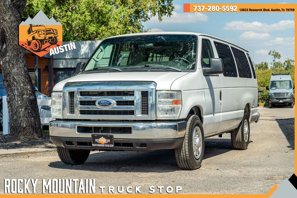 2014 Ford E-Series E-350 XLT Super Duty Extended Passenger Van