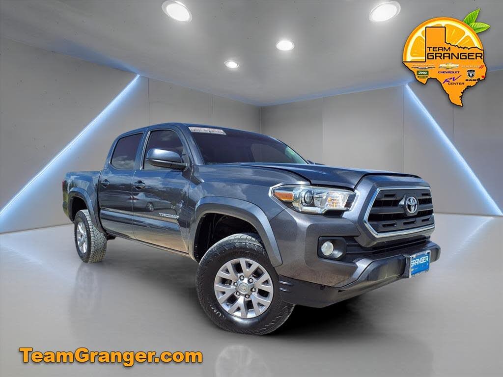 2017 Toyota Tacoma SR5 V6 Double Cab RWD