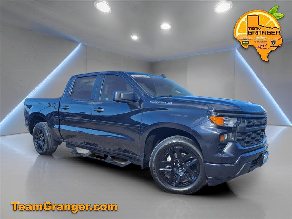 2022 Chevrolet Silverado 1500 Custom Crew Cab RWD