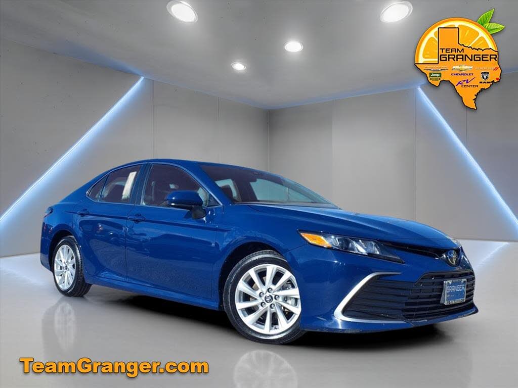 2024 Toyota Camry LE FWD