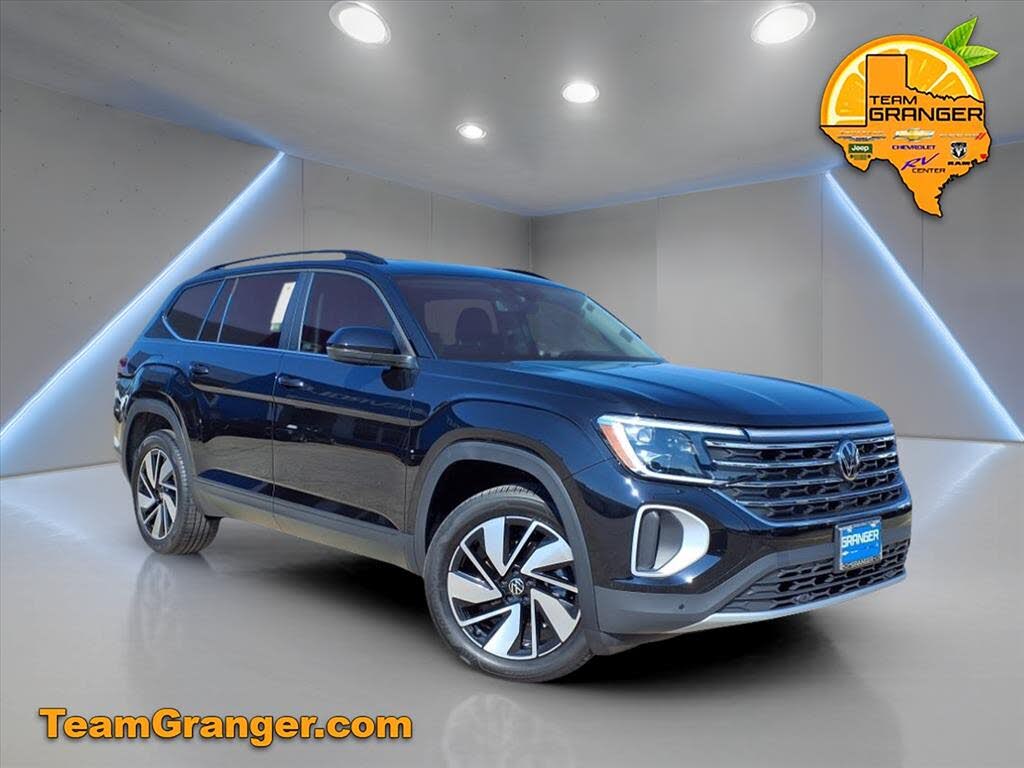 2024 Volkswagen Atlas SE FWD with Technology