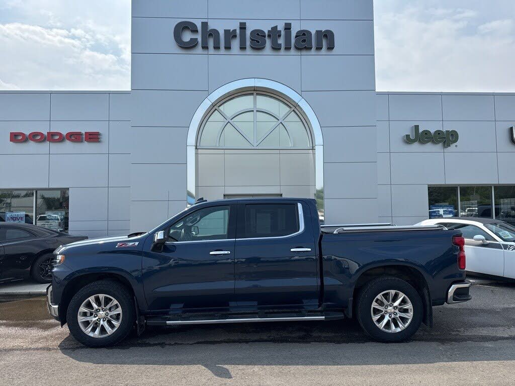 2022 Chevrolet Silverado 1500 LTZ Crew Cab 4WD