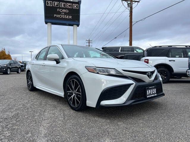 2022 Toyota Camry SE FWD