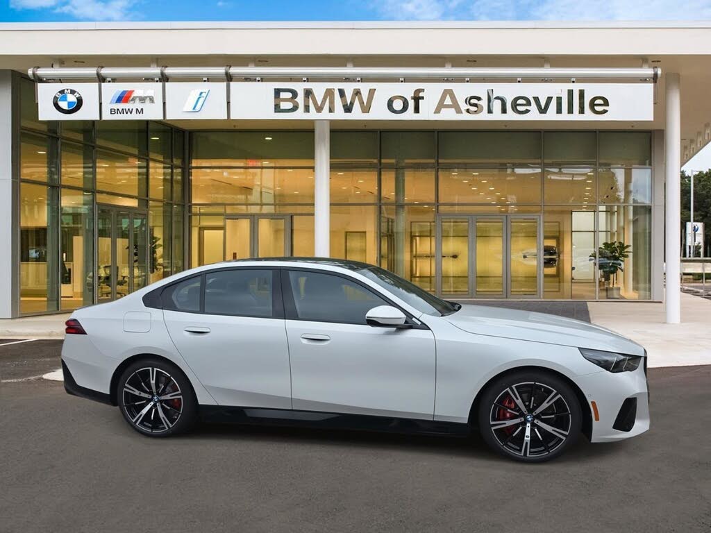 2026 BMW 5 Series 550e xDrive