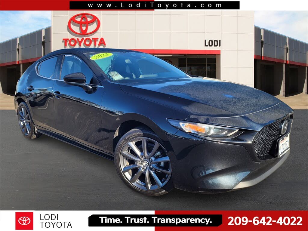 2023 Mazda MAZDA3 2.5 S Preferred Hatchback FWD