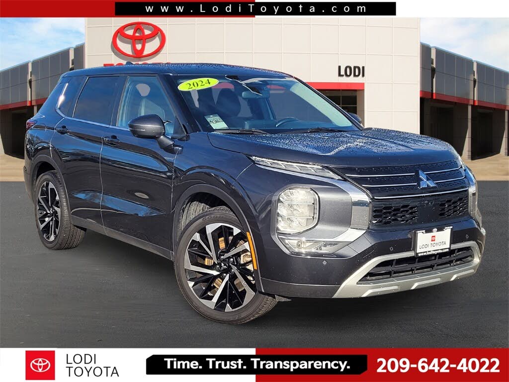 2024 Mitsubishi Outlander SE FWD