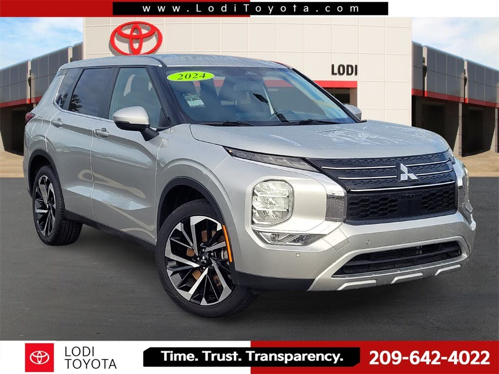 2024 Mitsubishi Outlander SE FWD