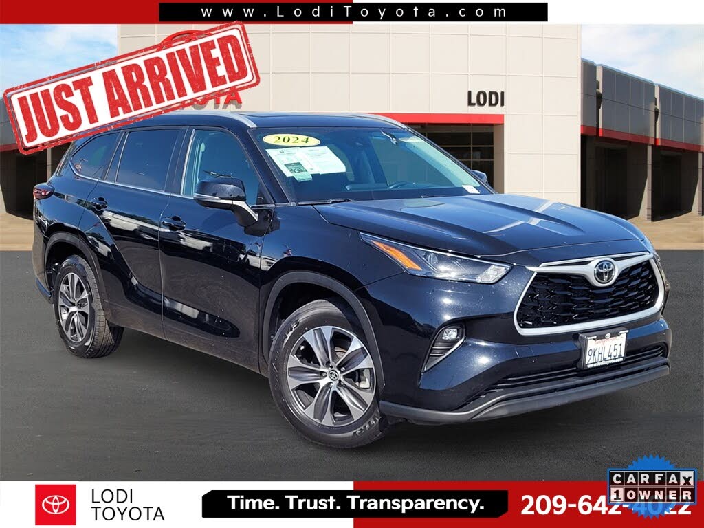 2024 Toyota Highlander XLE FWD