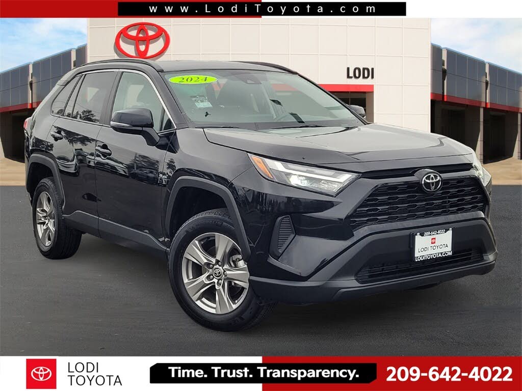 2024 Toyota RAV4 XLE FWD