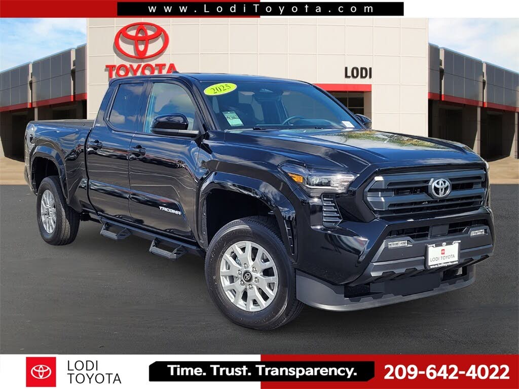 2025 Toyota Tacoma SR5 Double Cab 4WD